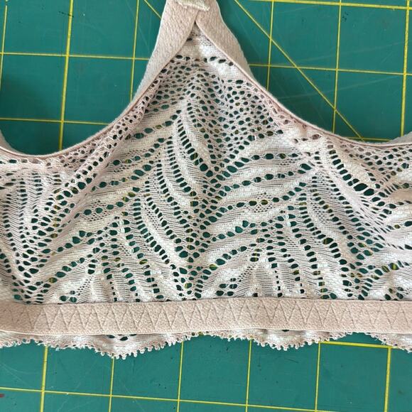 Natori nude Molded Cup Bra Racerback - Picture 3 of 3